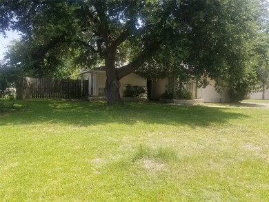3611 Weaver Rd, Houston, TX 77093 - photo 3
