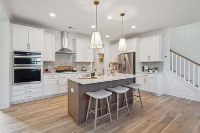 KITCHEN PHOTO 1