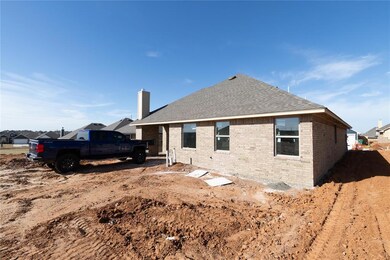 9236 NW 87th St, Yukon, OK 73099 - photo 6