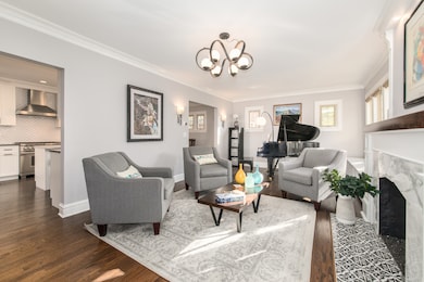 unlisted-address, Park Ridge, IL 60068 - photo 6