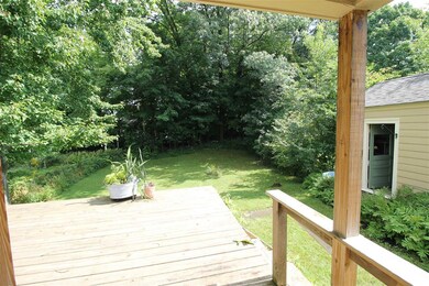 10 Arlington St, Essex Junction, VT 05452 - photo 3