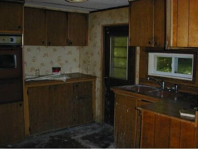 1125 Union St, Littleton, NH 03561 - photo 4