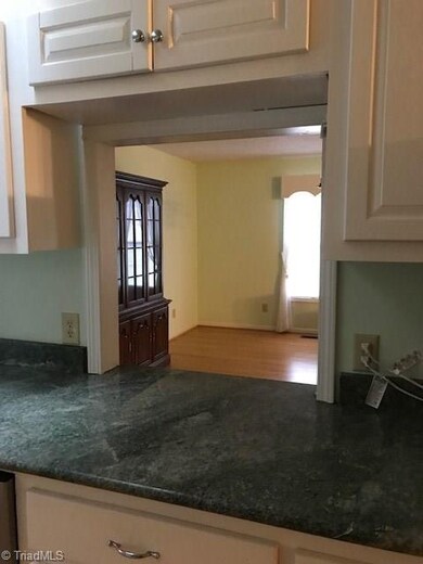 2115 Grantville Ln, Asheboro, NC 27205 - photo 5