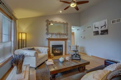 2794 Hollyhock St, Fitchburg, WI 53711 - photo 2