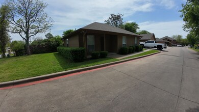 625 Woodard Ave, Cleburne, TX 76033 - photo 2