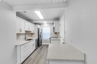 1167 Holmes Ct, Livermore, CA 94550 - photo 5