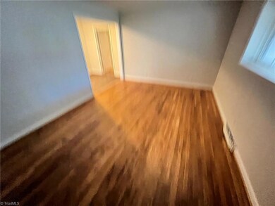 1608 W Northwest Blvd unit F, Winston Salem, NC 27104 - photo 2