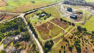 1587 N 450th Rd, Baldwin City, KS 66006 - photo 6