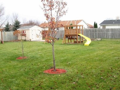 113 Debbie Dr, Evansville, WI 53536 - photo 4