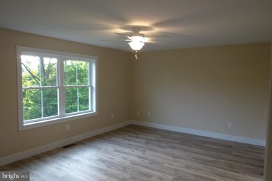 693 Shook Ct W, Greencastle, PA 17225 - photo 6