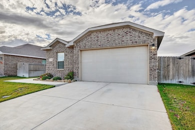 2207 Raleigh Point Dr, Midland, TX 79705 - photo 3