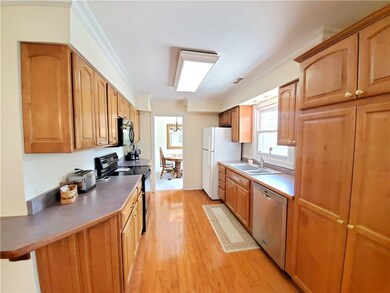 641 Raymond St, Plainfield, IN 46168 - photo 7