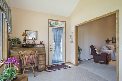 12 Blue Iris Way, Fitchburg, WI 53711 - photo 3