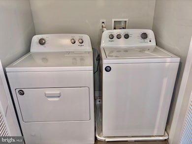 5334 36 Cedar Ave unit 7G, Philadelphia, PA 19143 - photo 7