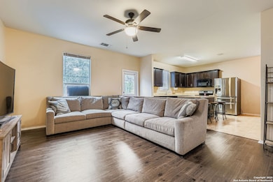 9202 Brown Well, San Antonio, TX 78254 - photo 4