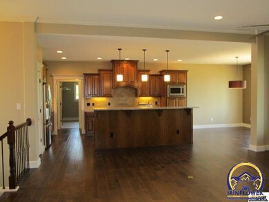 4425 SW Shenandoah Rd, Topeka, KS 66610 - photo 4