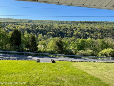 863 Kunkletown Rd, Saylorsburg, PA 18353 - photo 4