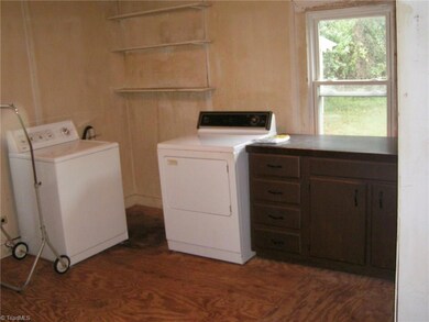 602 Playground Rd, Archdale, NC 27263 - photo 5