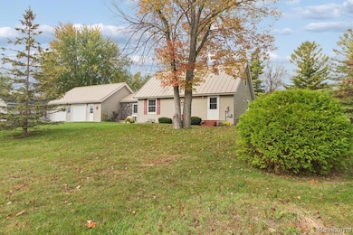 5266 S Pine St, Beaverton, MI 48612 - photo 3