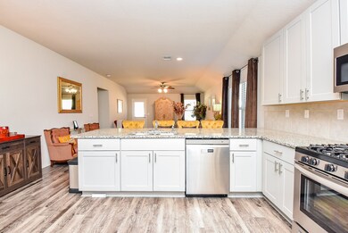 18534 Scarlet Meadow Ln, Tomball, TX 77377 - photo 7