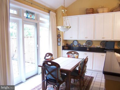 1787 Faversham Way, Woodbridge, VA 22192 - photo 5