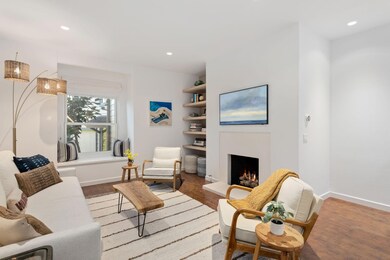 3-web-or-mls-03 - Living Room
