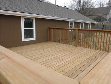 1512 N Kurzweil Rd, Raymore, MO 64083 - photo 6