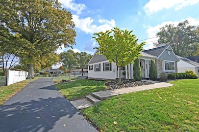 8040 Sagamore Dr, Cincinnati, OH 45236 - photo 3