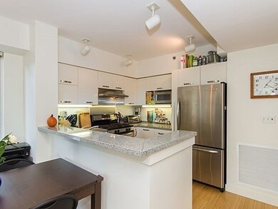 369 Franklin St unit 401, Cambridge, MA 02139 - photo 5