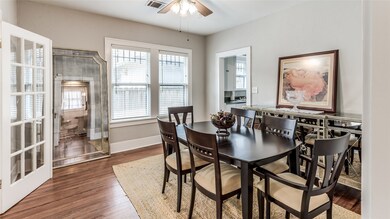 1031 E 16th St, Houston, TX 77009 - photo 4