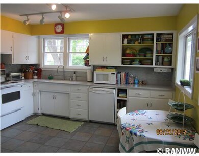 1820 Eddy Ln, Eau Claire, WI 54703 - photo 3