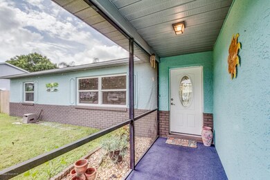 Screened in front porch