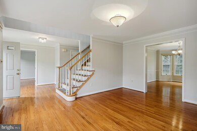 7708 Lake Glen Dr, Glenn Dale, MD 20769 - photo 4