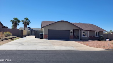 8' gate + 60' RV driveway