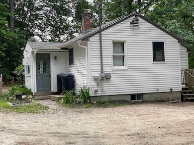 11 Effingham Rd, Ossipee, NH 03864 - photo 3