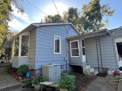 4300 NE 27th St, Des Moines, IA 50317 - photo 2