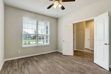 3823 Sparrow Falls Ln, the Woodlands, TX 77386 - photo 5