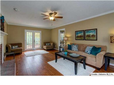 Perfect space to gather the whole family to cheer 