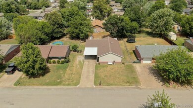 1327 E 144th St, Glenpool, OK 74033 - photo 5
