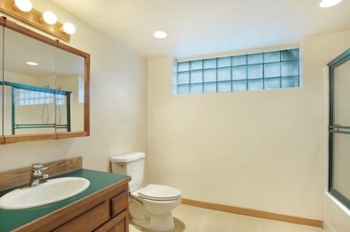 4210 85th Ave SE, Mercer Island, WA 98040 - photo 7