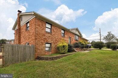 1901 Trafalgar Dr, Fort Washington, MD 20744 - photo 2