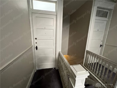 44 W High St unit B, Springfield, OH 45502 - photo 2