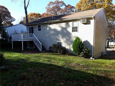 31 Pepper Bush Trail, Saunderstown, RI 02874 - photo 5