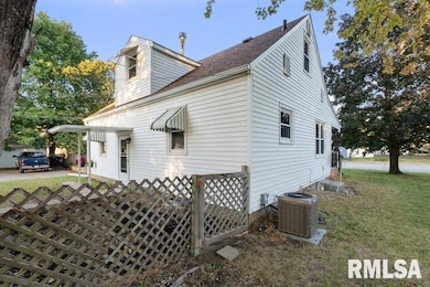 2717 7th St, Moline, IL 61265 - photo 6