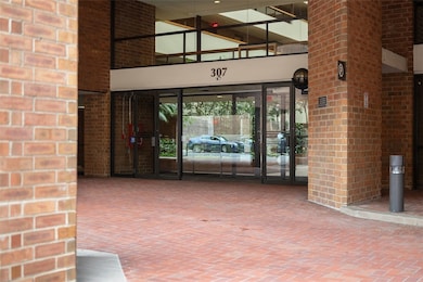 The Atrium unit 208, Pittsburgh, PA 15213 - photo 3