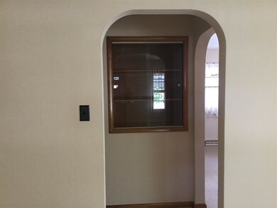 2106 S Eaton Ave, Muncie, IN 47302 - photo 6