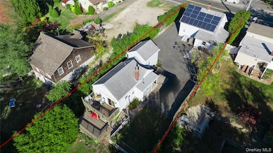 725 W Main St, Riverhead, NY 11901 - photo 5