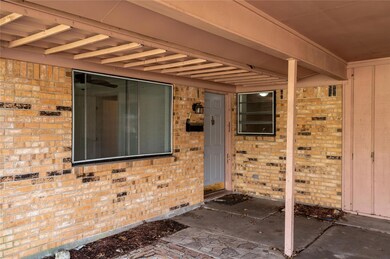 107 Mcmahon St, Bonham, TX 75418 - photo 4