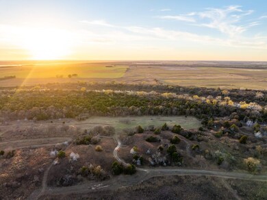 Cr 1080, Lamont, OK 74643 - photo 2