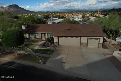 3 Car Garage